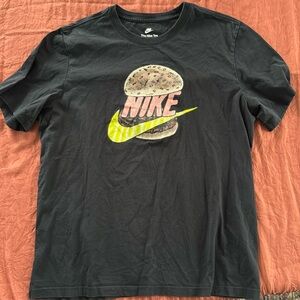 Men’s Nike tee
